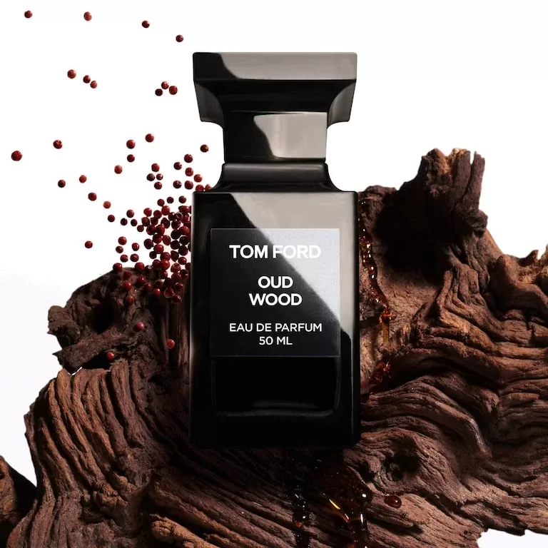Agua de perfume de madera de oud